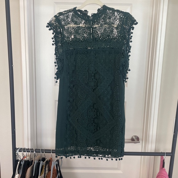 TULAROSA X Revolve Clayton Crochet Lace Dress Hunter Green size Small - Picture 3 of 7